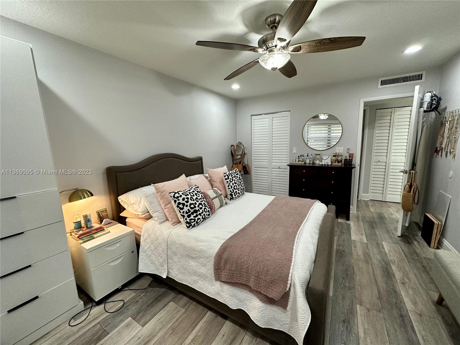 9301 SW 92nd Ave Unit: B112