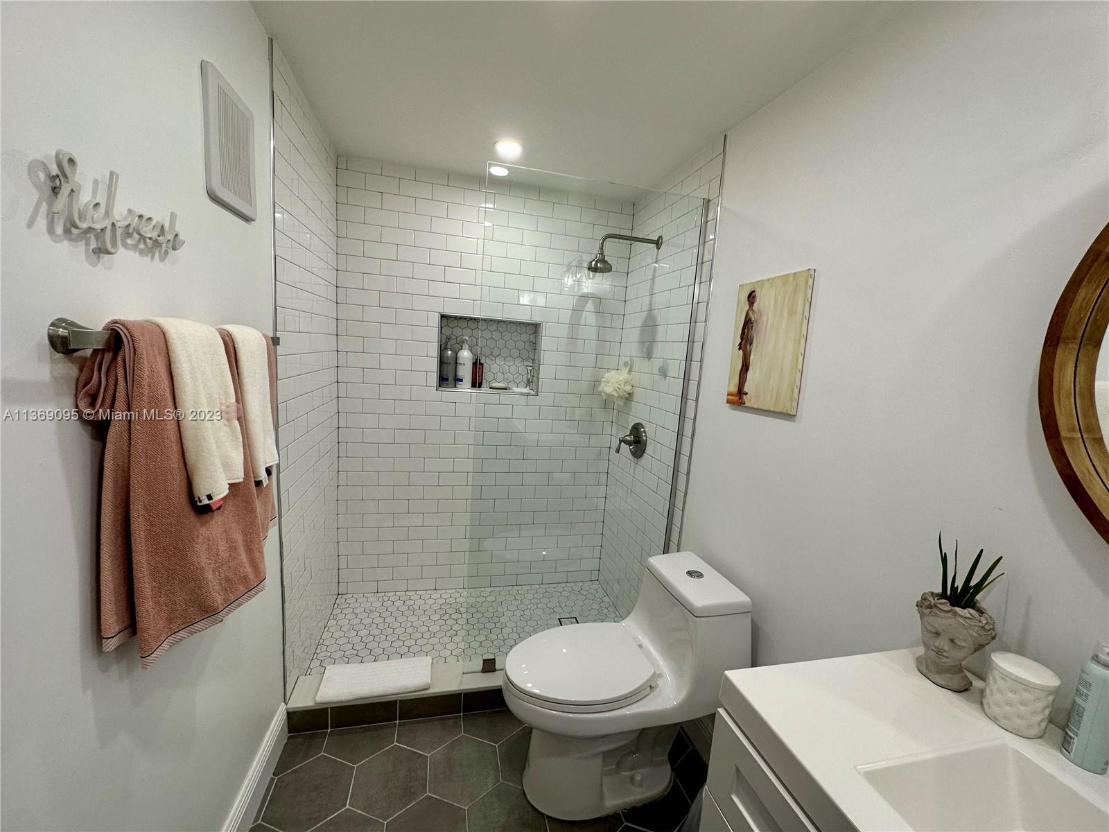 9301 SW 92nd Ave Unit: B112
