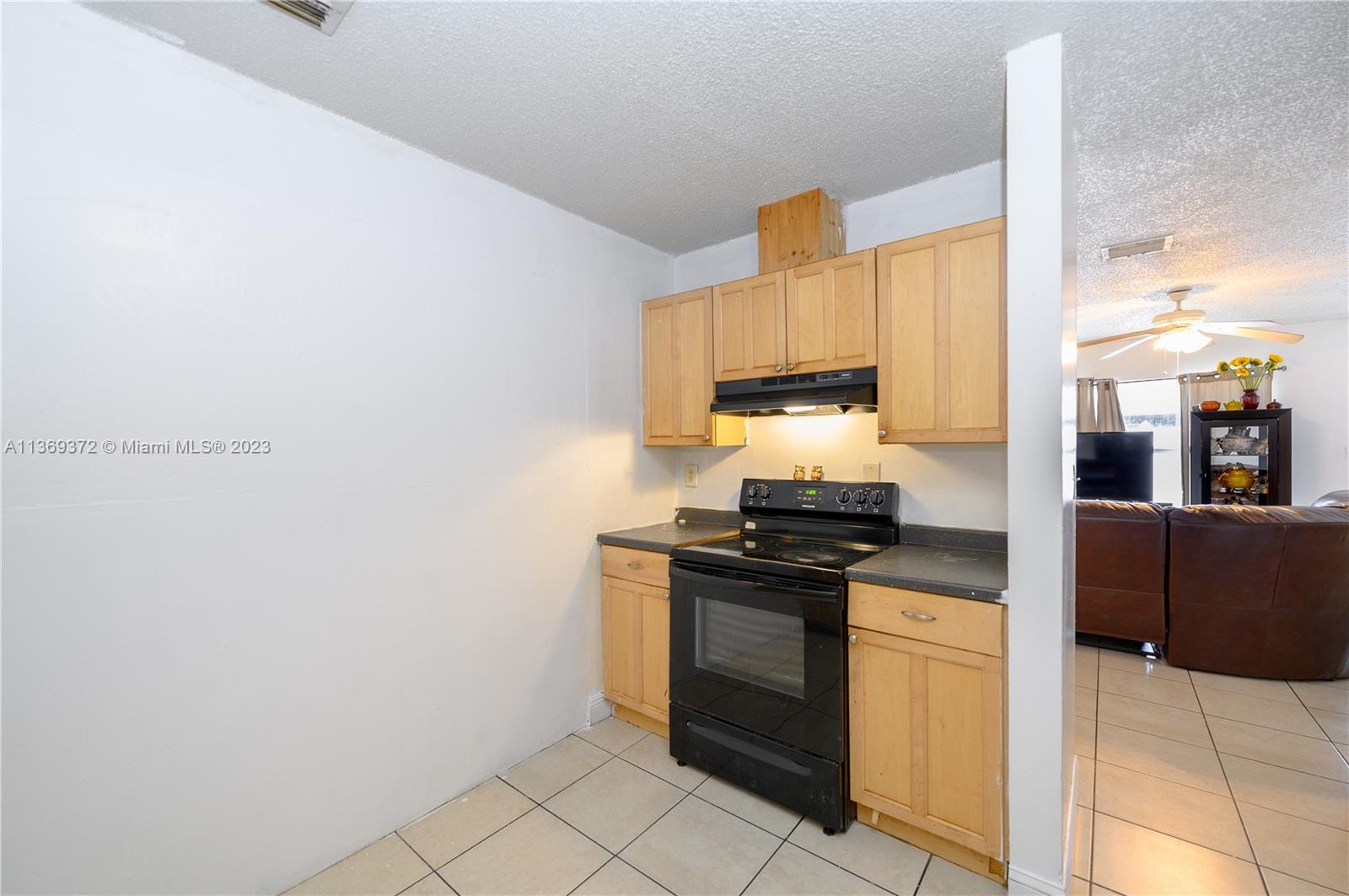 4465 NW 185th St