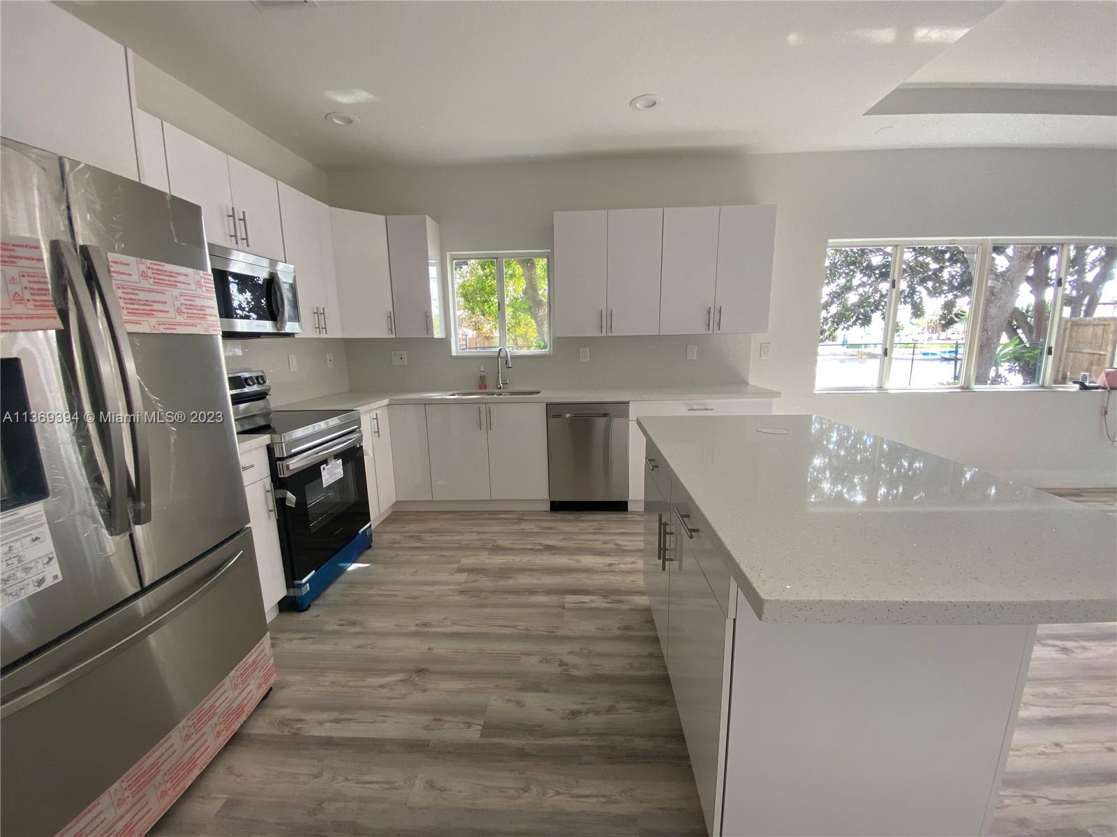 16350 SW 50th Ter