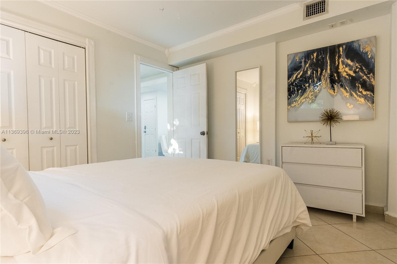 2160 NW 18th Ter Unit: Rear
