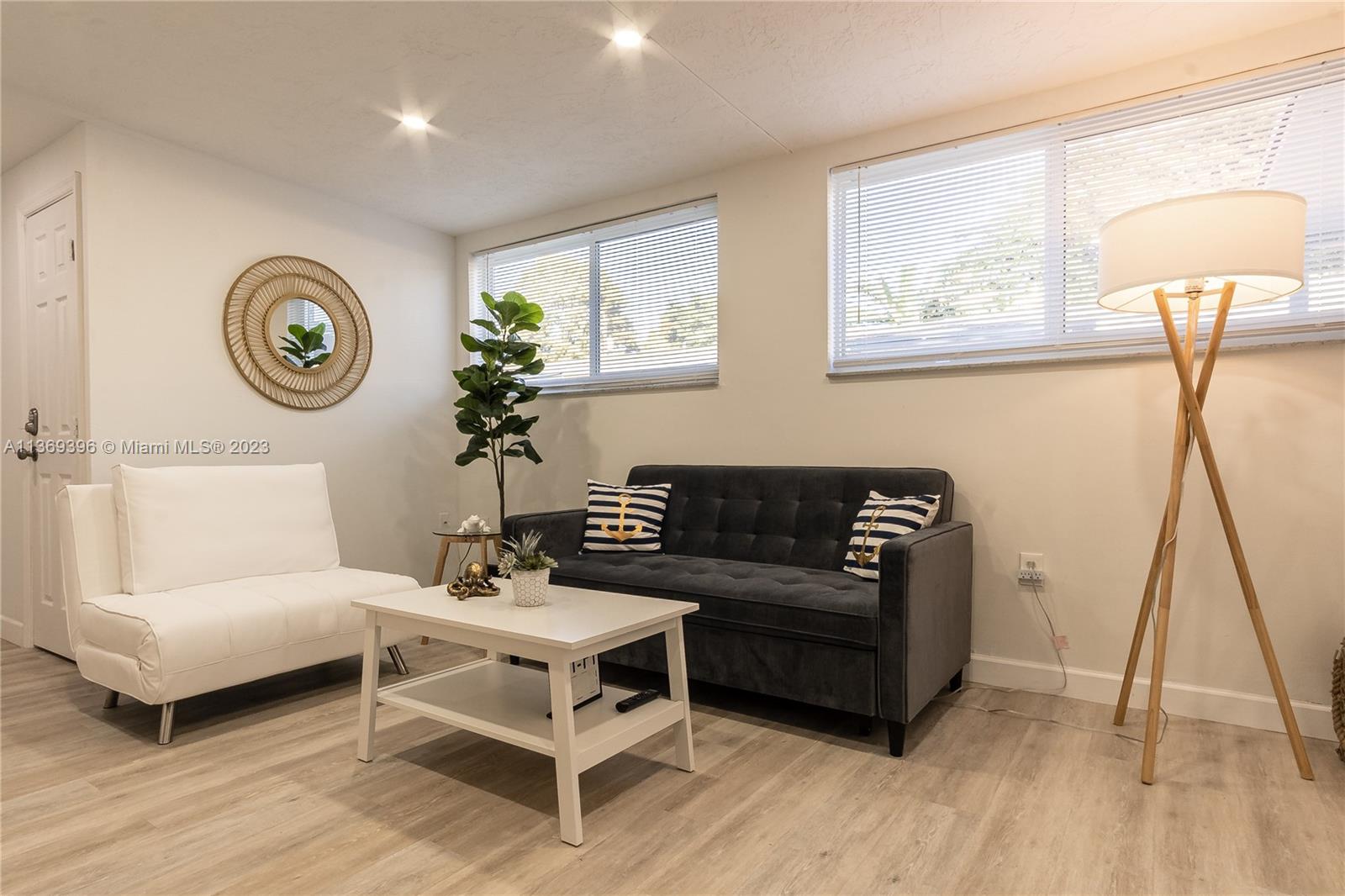 2160 NW 18th Ter Unit: Rear