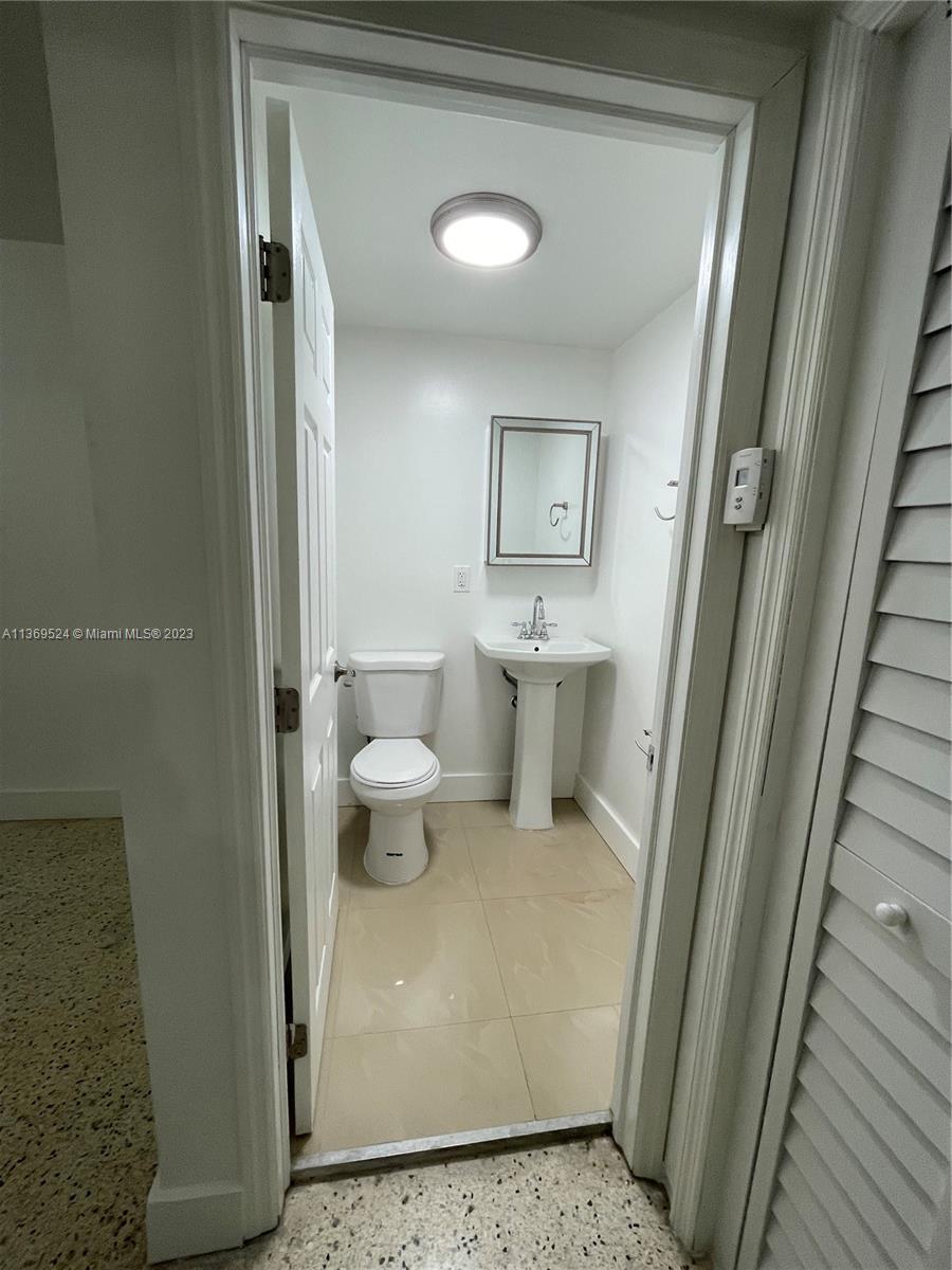 1864 NW 24th St Unit: 2