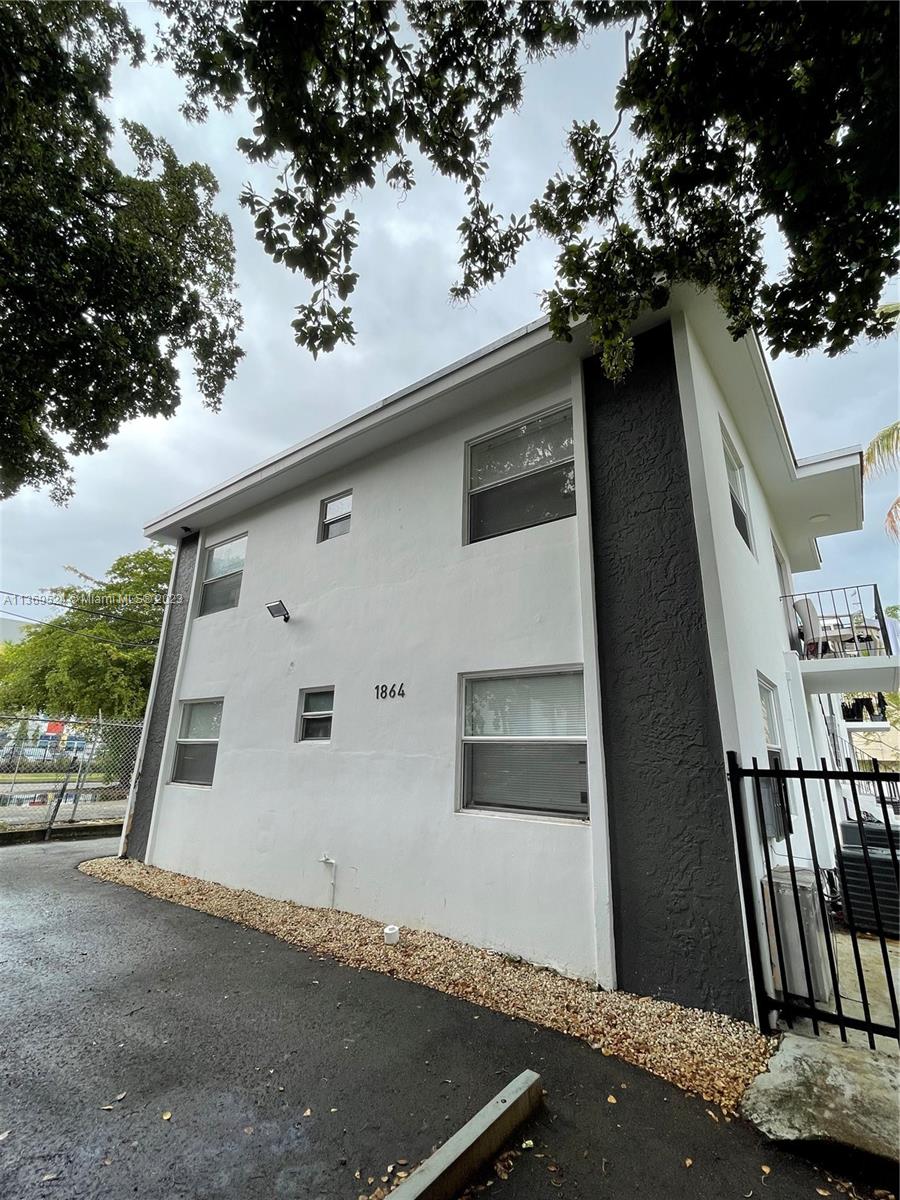 1864 NW 24th St Unit: 2