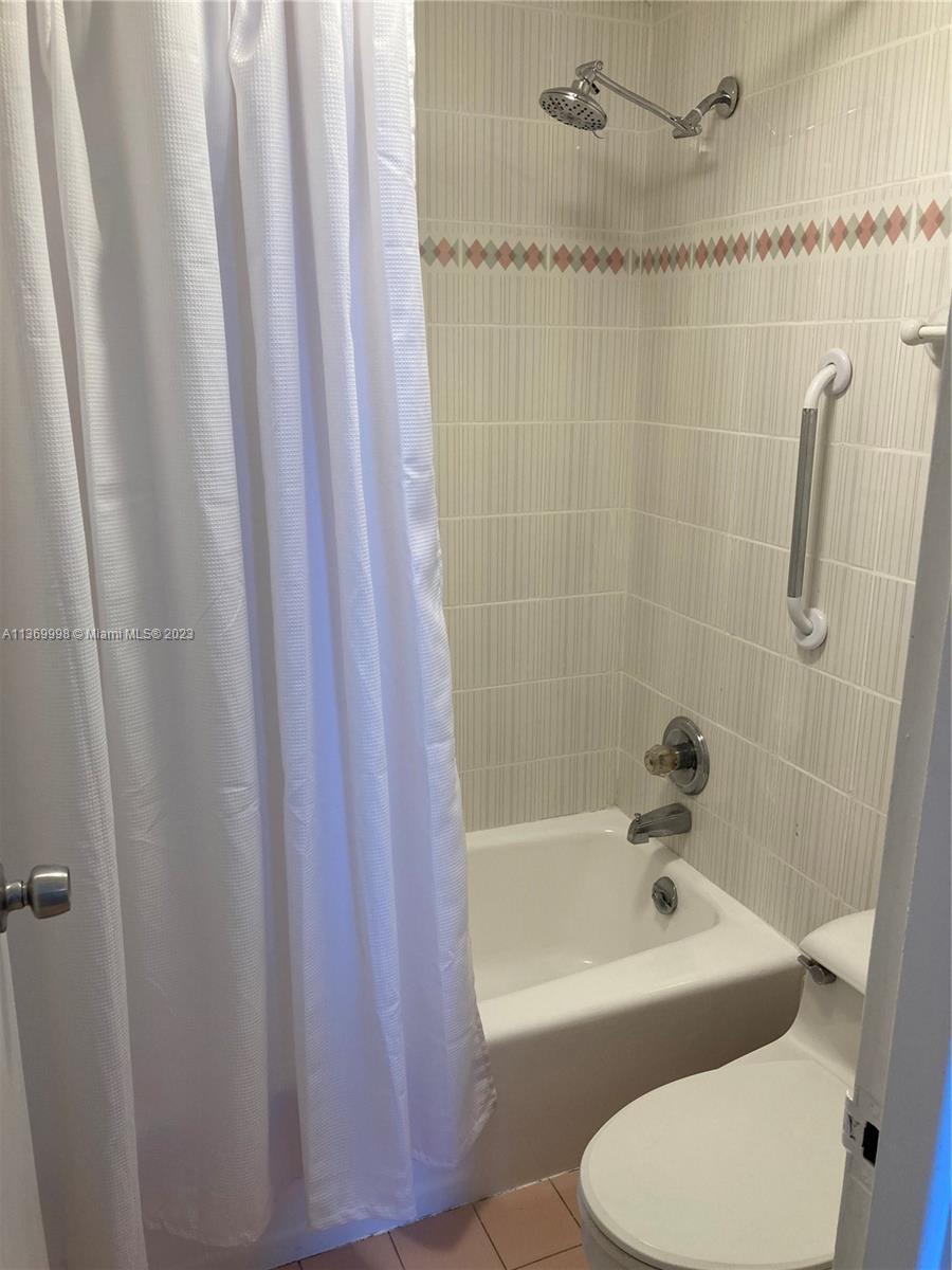 2899 Collins Ave Unit: 849