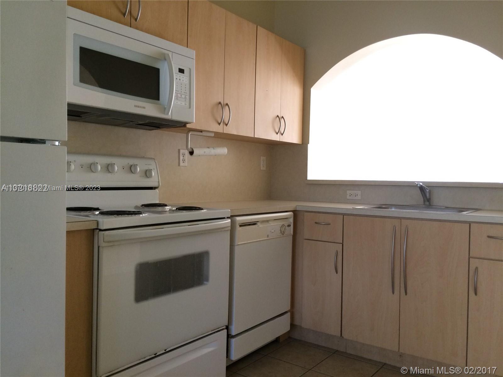 1301 SE 28th Ln Unit: 205-42