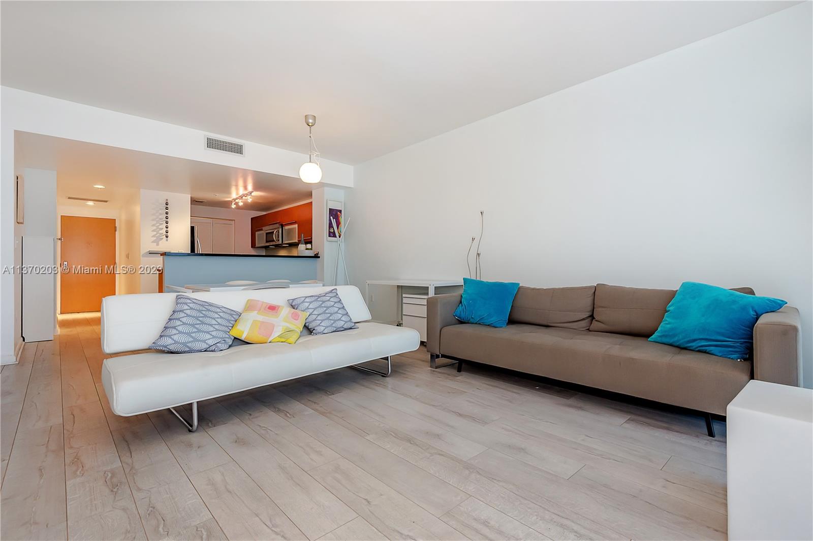 244 Biscayne Blvd # 1005