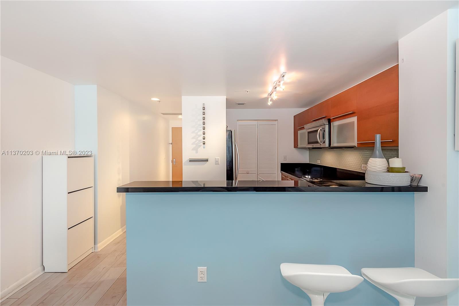 244 Biscayne Blvd # 1005