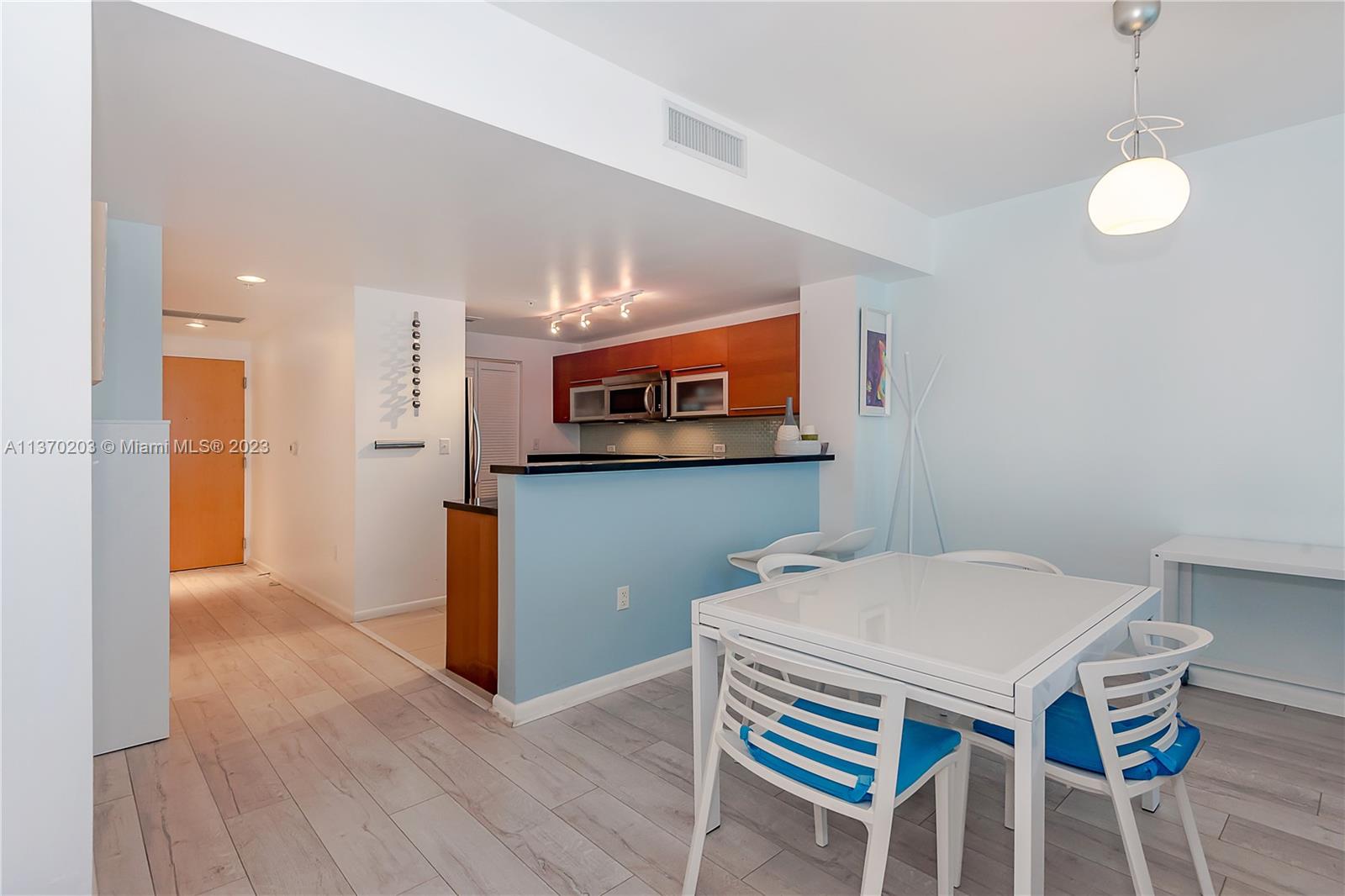 244 Biscayne Blvd # 1005