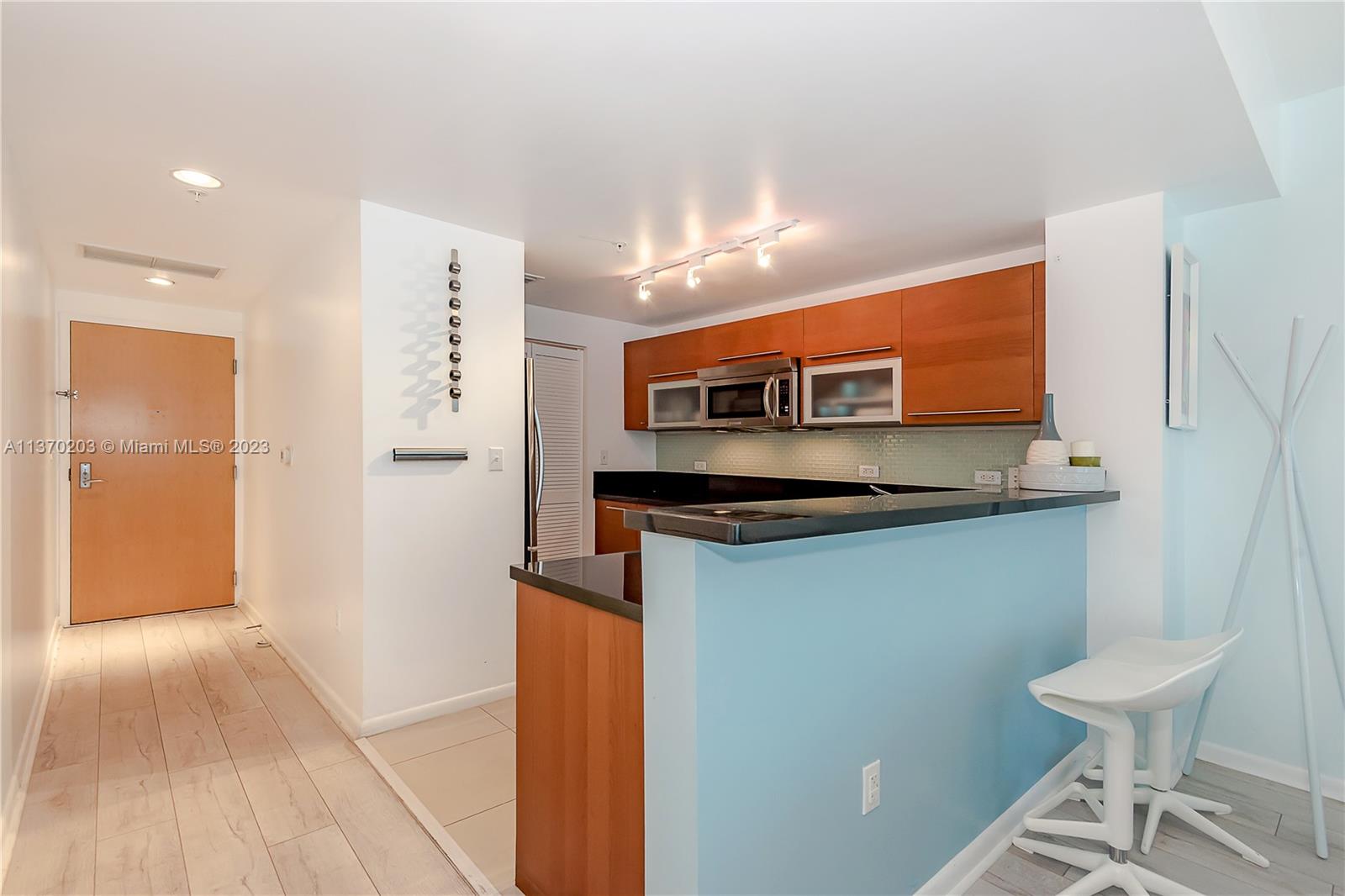 244 Biscayne Blvd # 1005