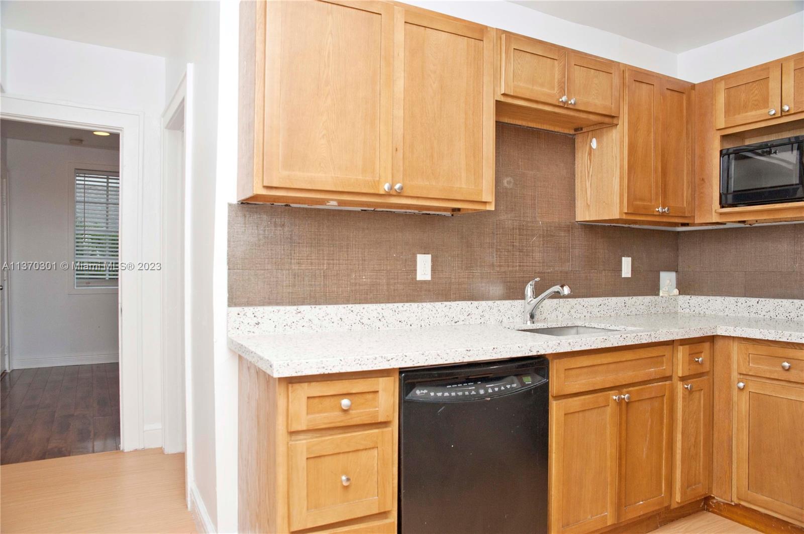 221 S 17th Ave Unit: 2