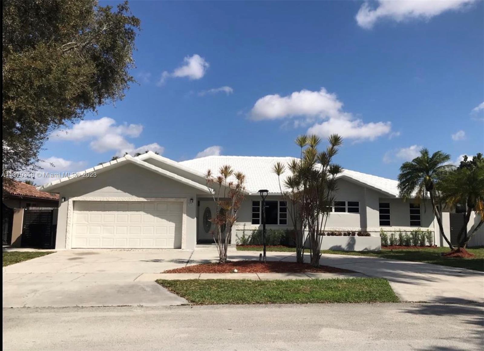321 SW 136th Ct