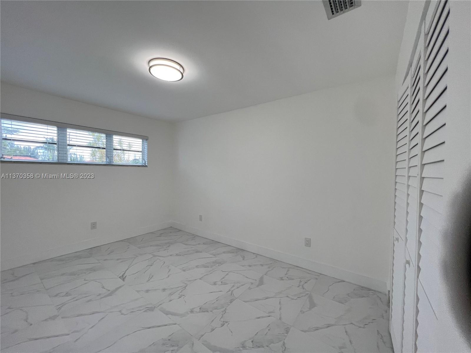 321 SW 136th Ct