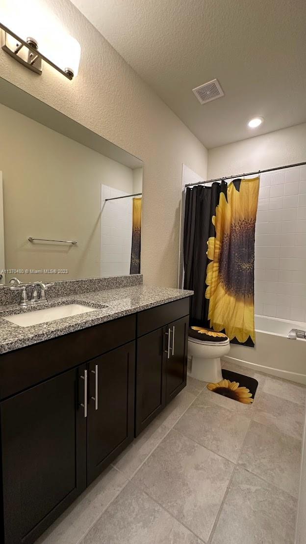 1240 Eucalyptus Dr Unit: 2
