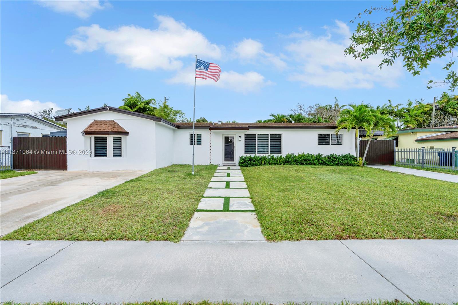 19911 Holiday Rd