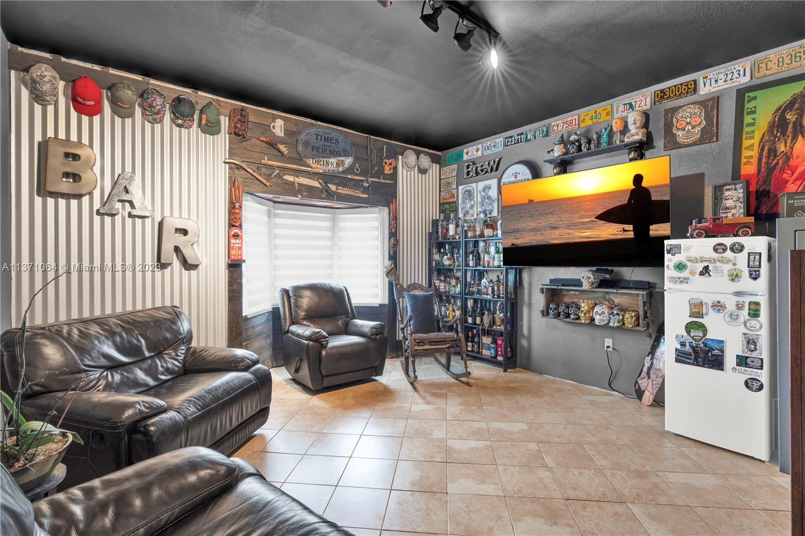19911 Holiday Rd