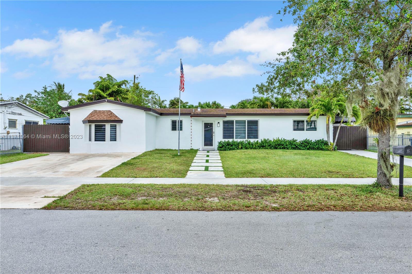 19911 Holiday Rd