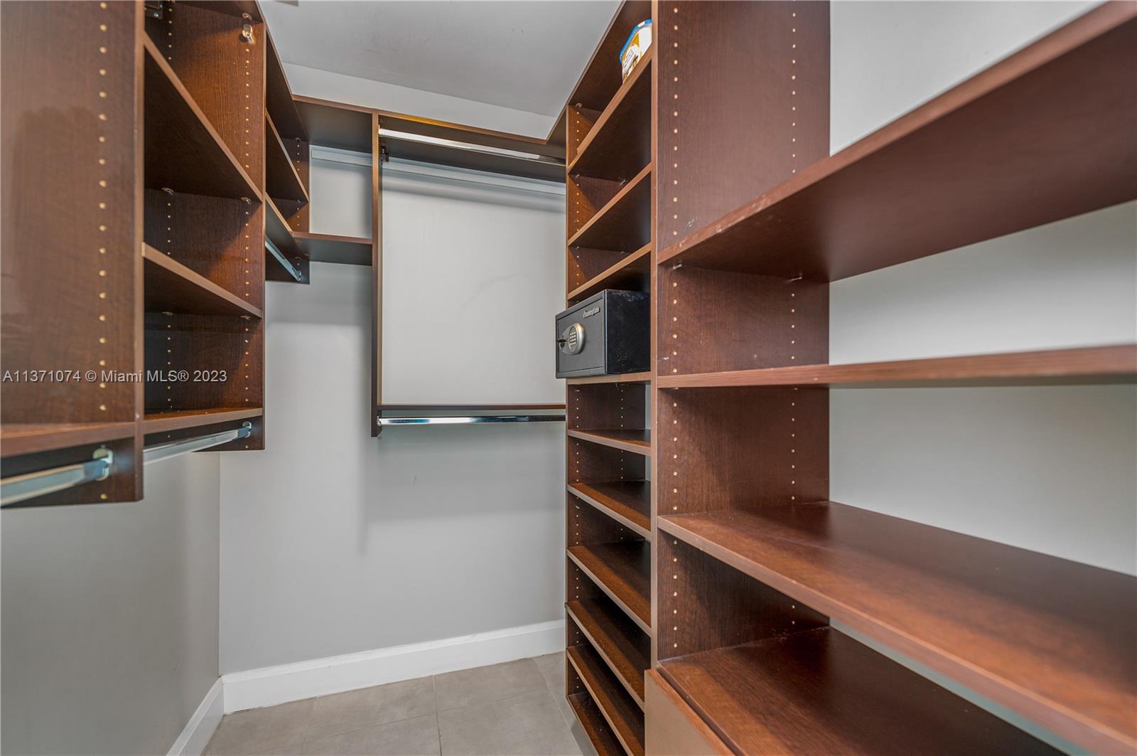 2525 SW 3rd Ave Unit: 1609