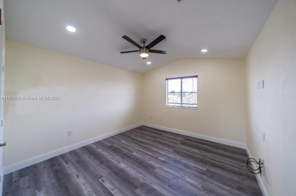 8882 W Flagler St Unit: 208