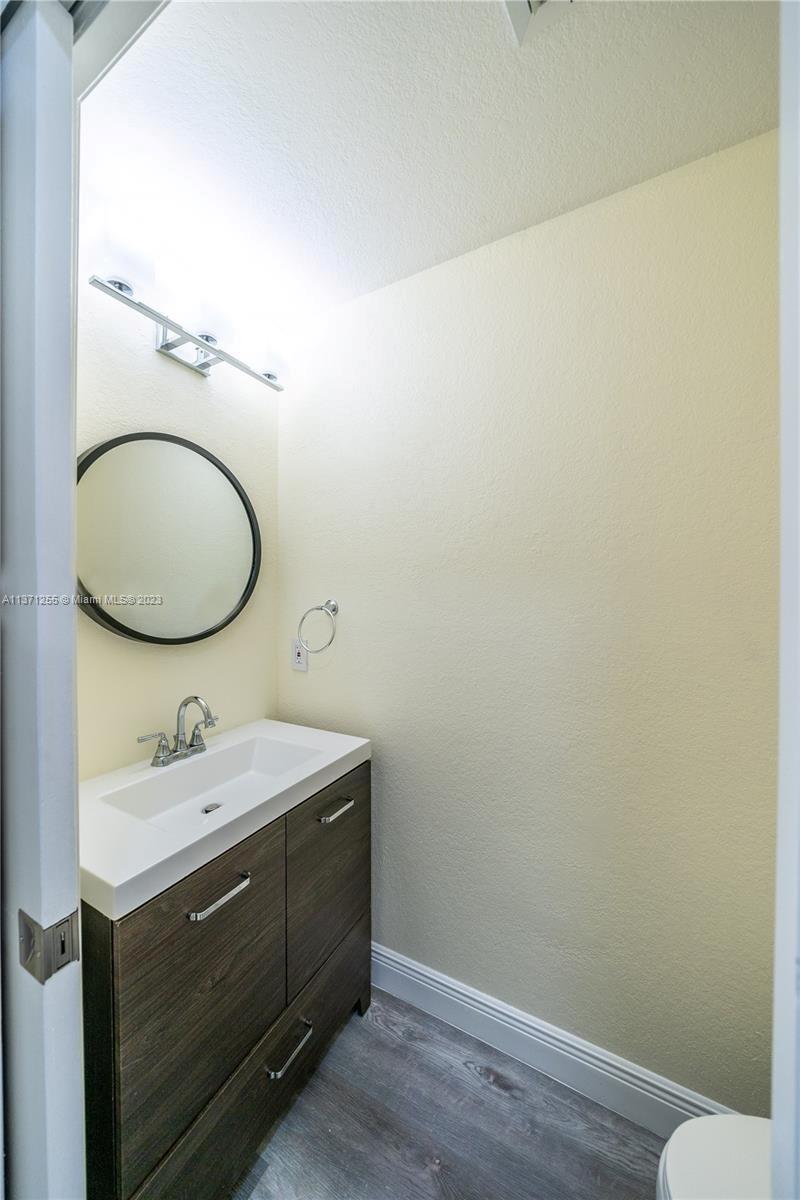 8882 W Flagler St Unit: 208