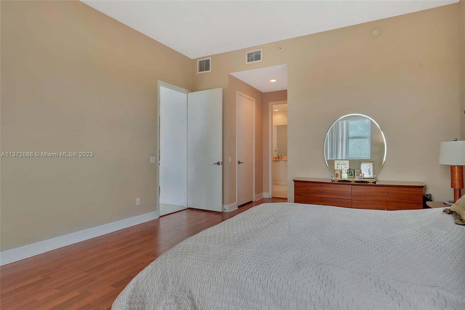 14951 Royal Oaks Ln Unit: 2601