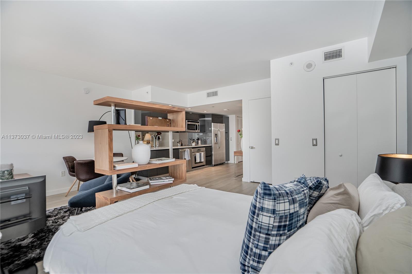 31 SE 6th St Unit: 2205