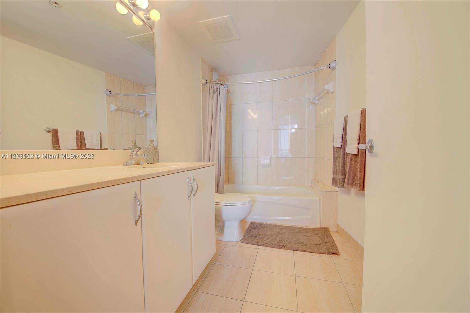 1750 N Bayshore Dr Unit: 2801