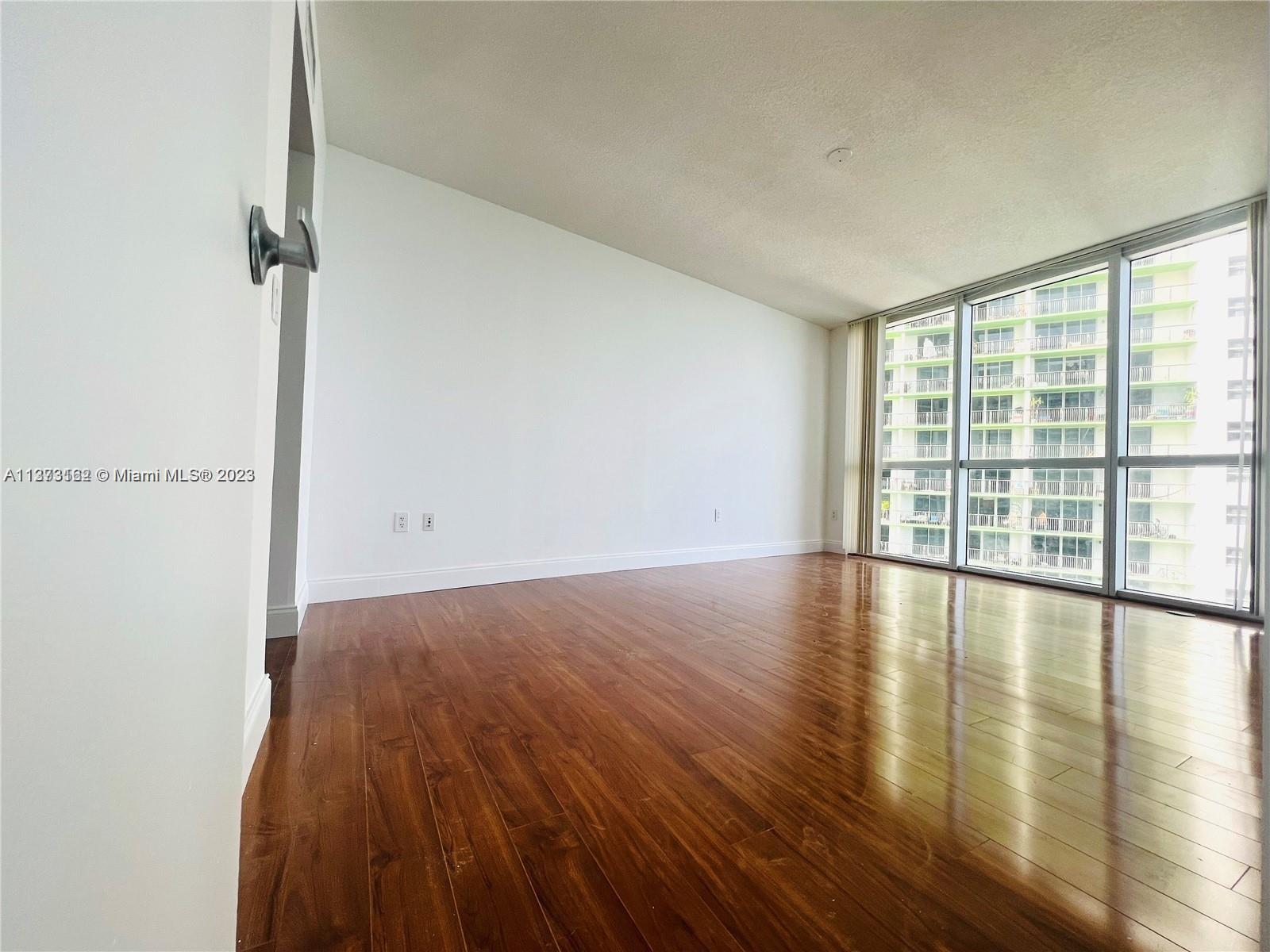 1750 N Bayshore Dr Unit: 2801