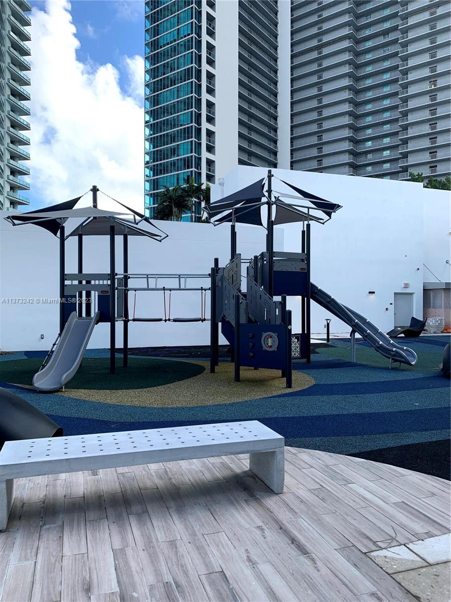 851 NE 1st Ave Unit: 3002
