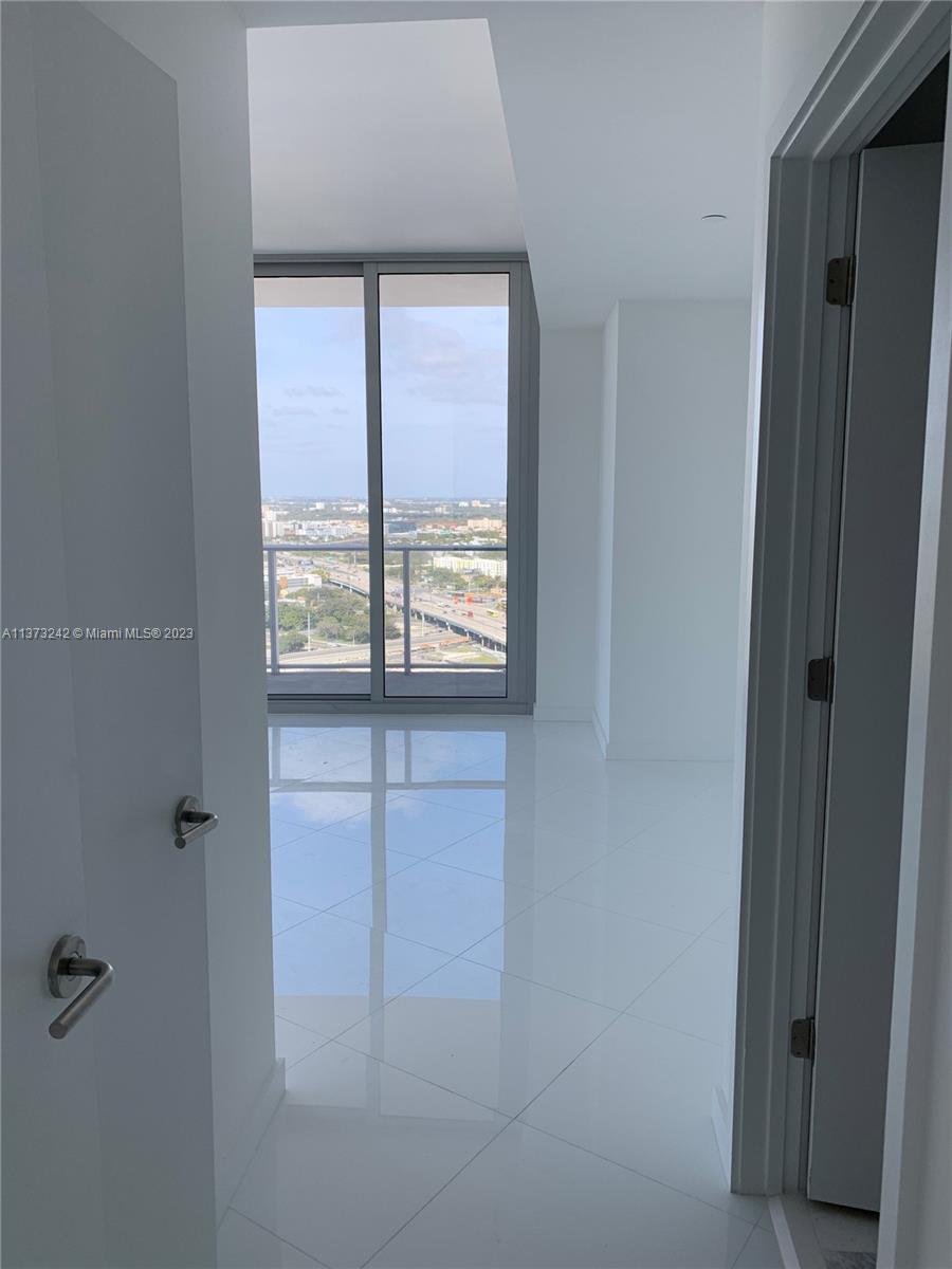 851 NE 1st Ave Unit: 3002
