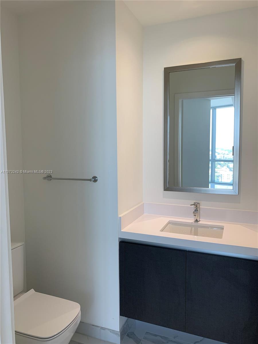 851 NE 1st Ave Unit: 3002