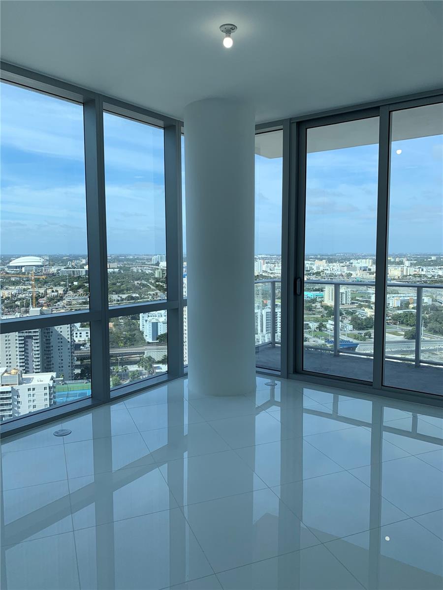 851 NE 1st Ave Unit: 3002