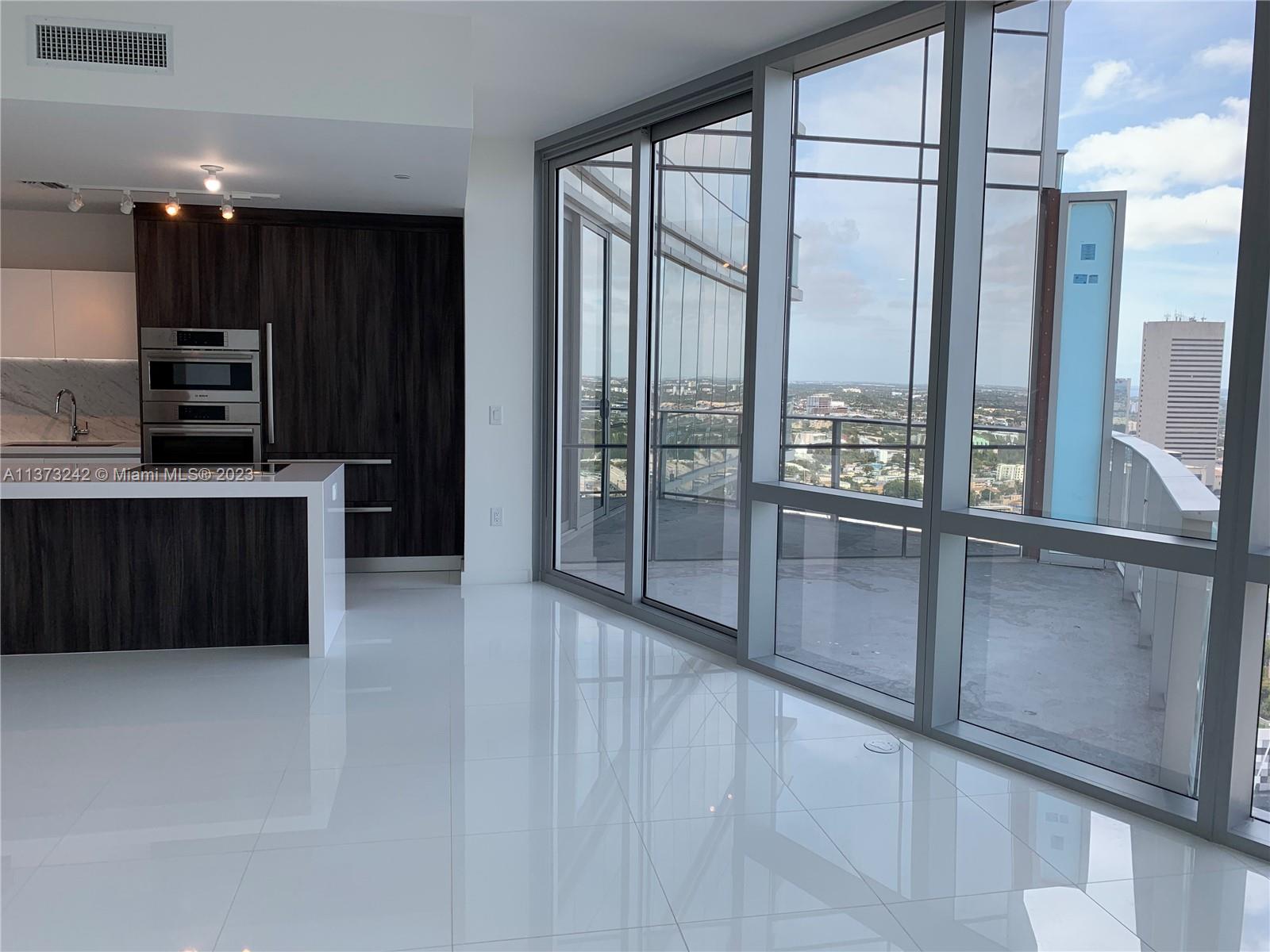 851 NE 1st Ave Unit: 3002