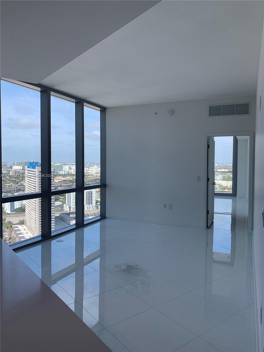 851 NE 1st Ave Unit: 3002