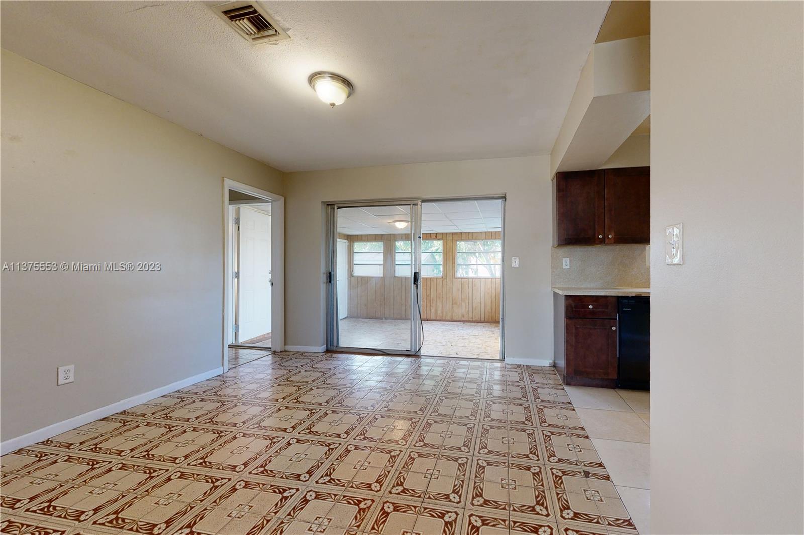 311 NW 206th Ter