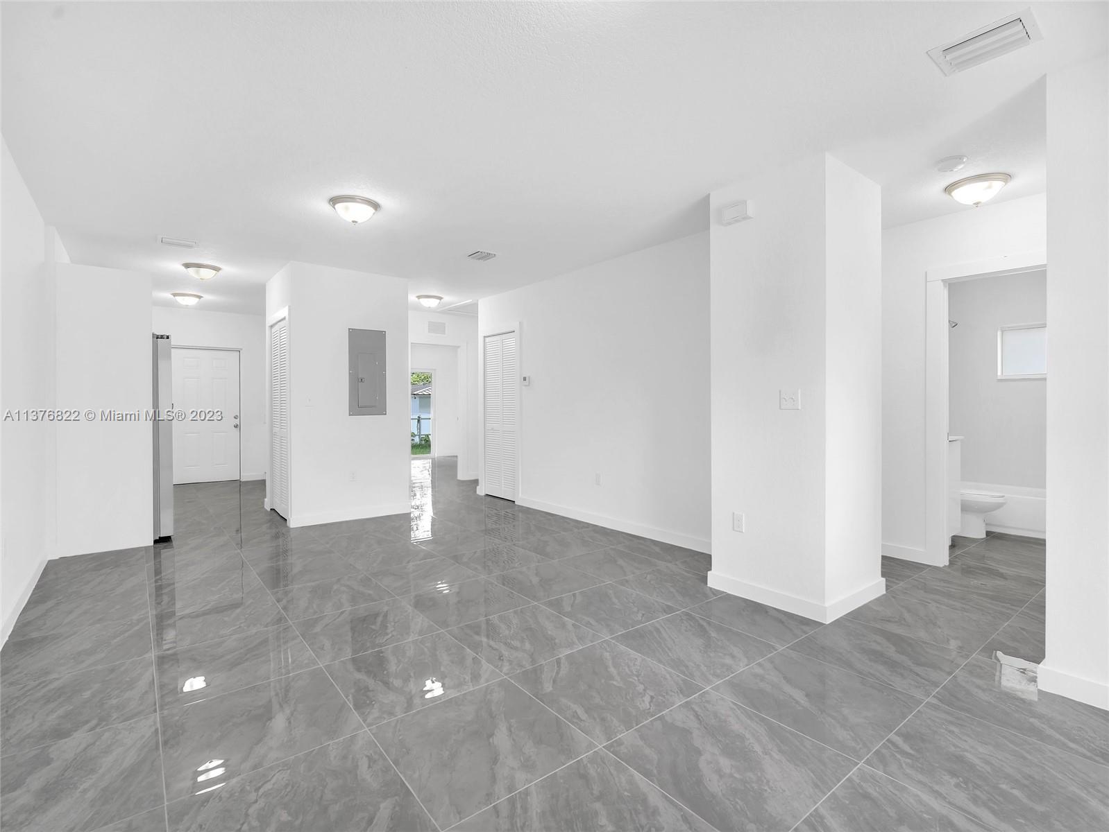 2448 NW 42nd St Unit: A&B