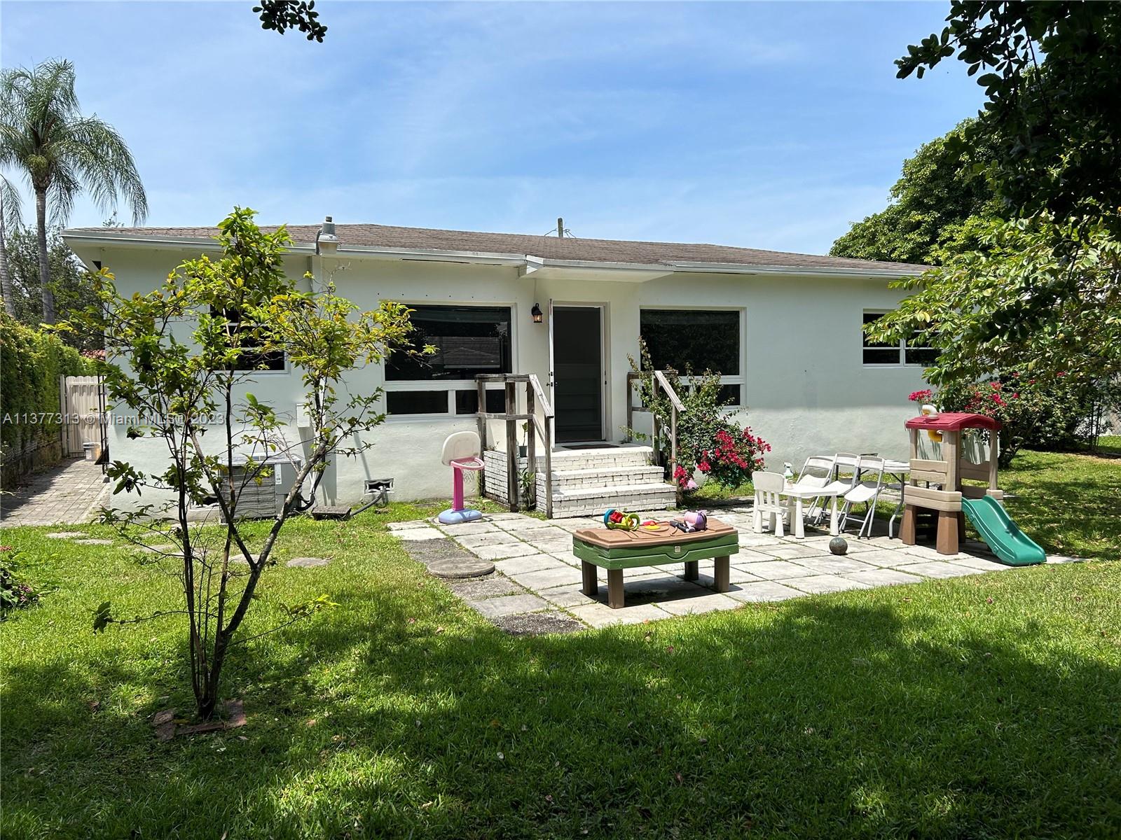 5758 SW 27th St Unit: -