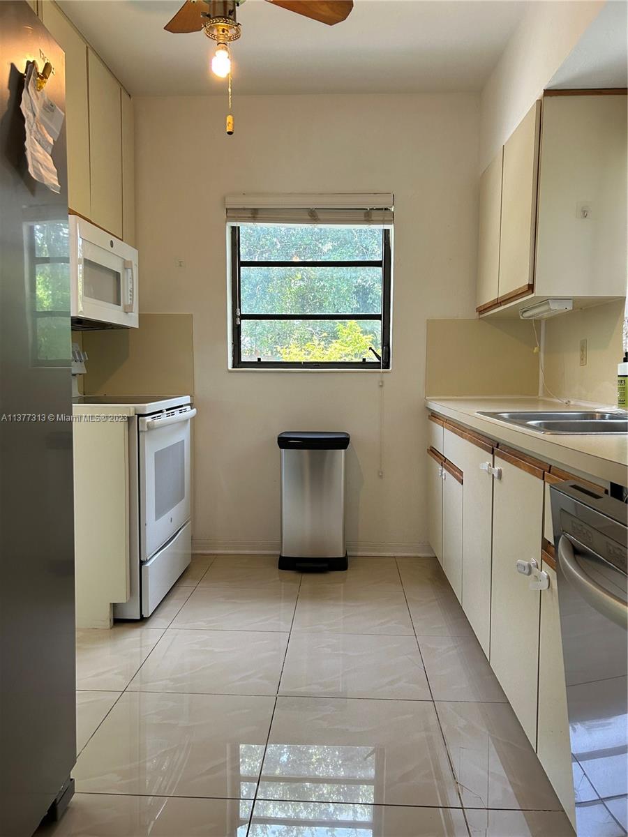 5758 SW 27th St Unit: -