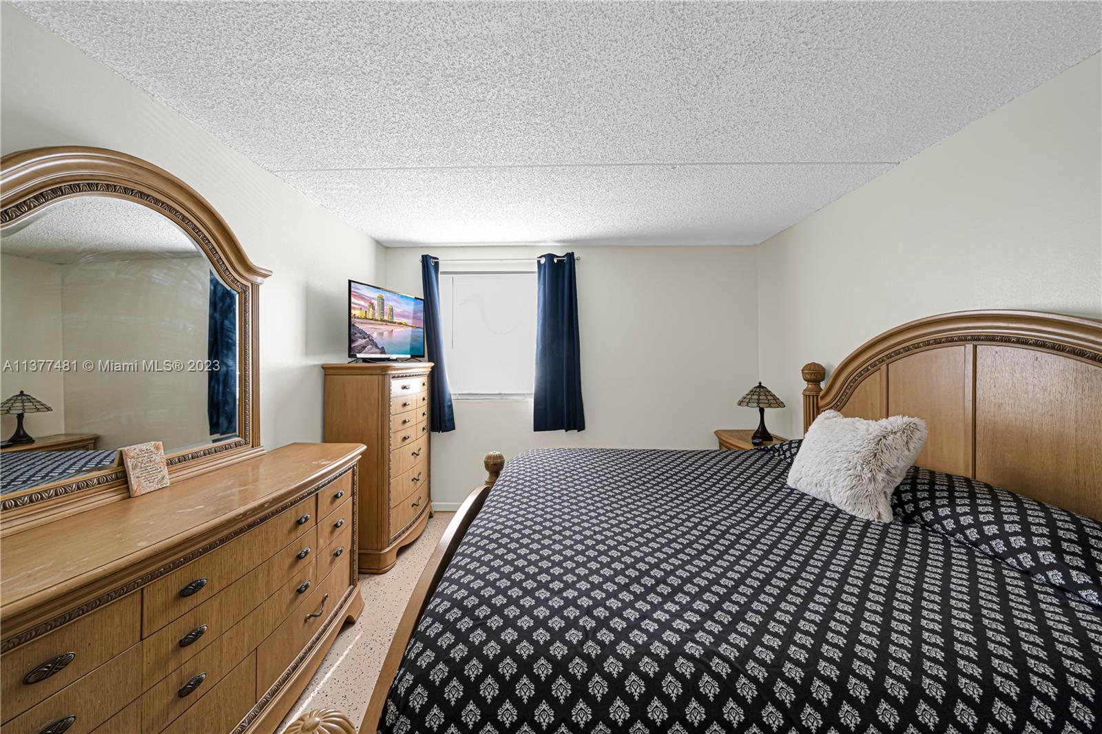 6195 NW 186th St Unit: 115