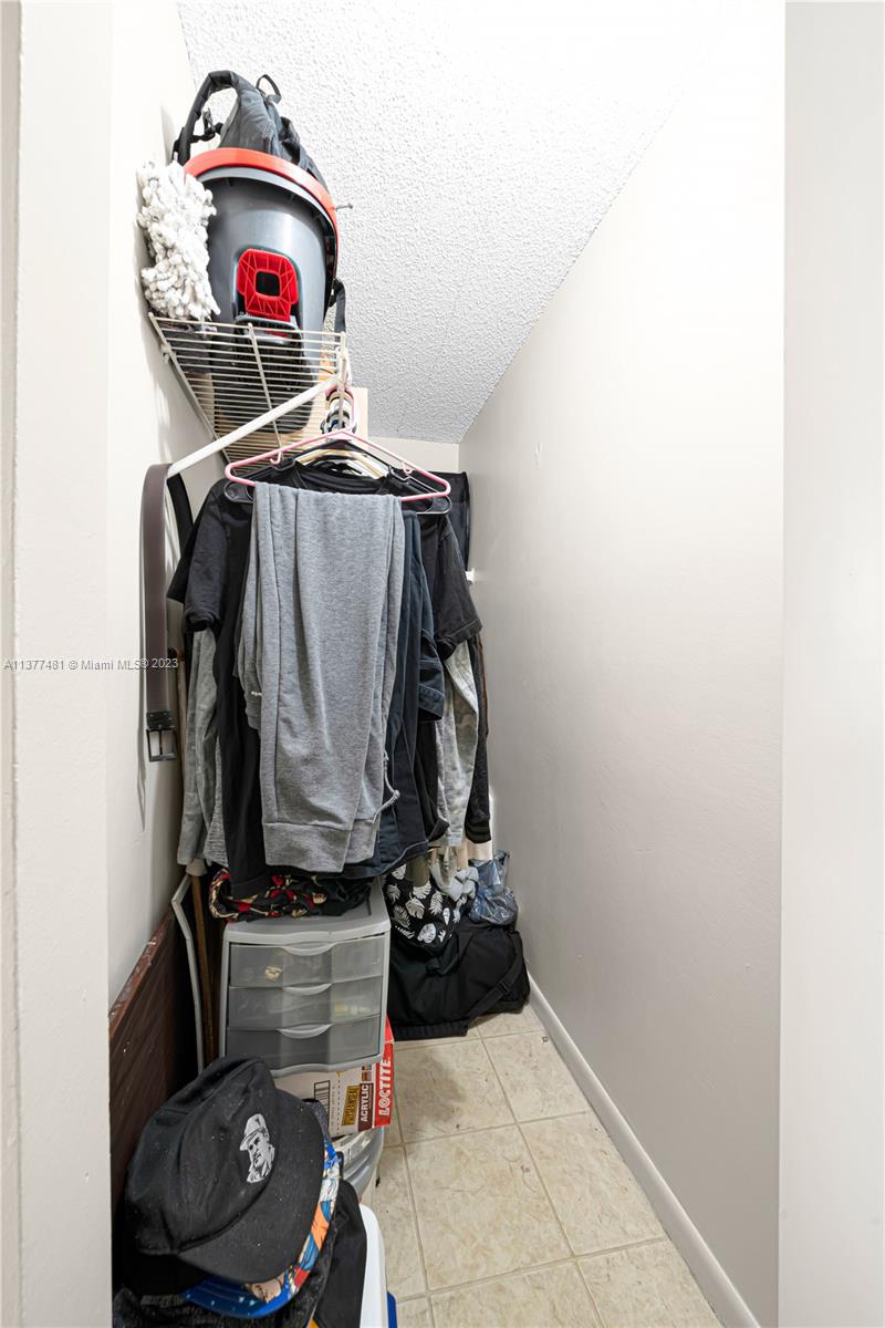 6195 NW 186th St Unit: 115