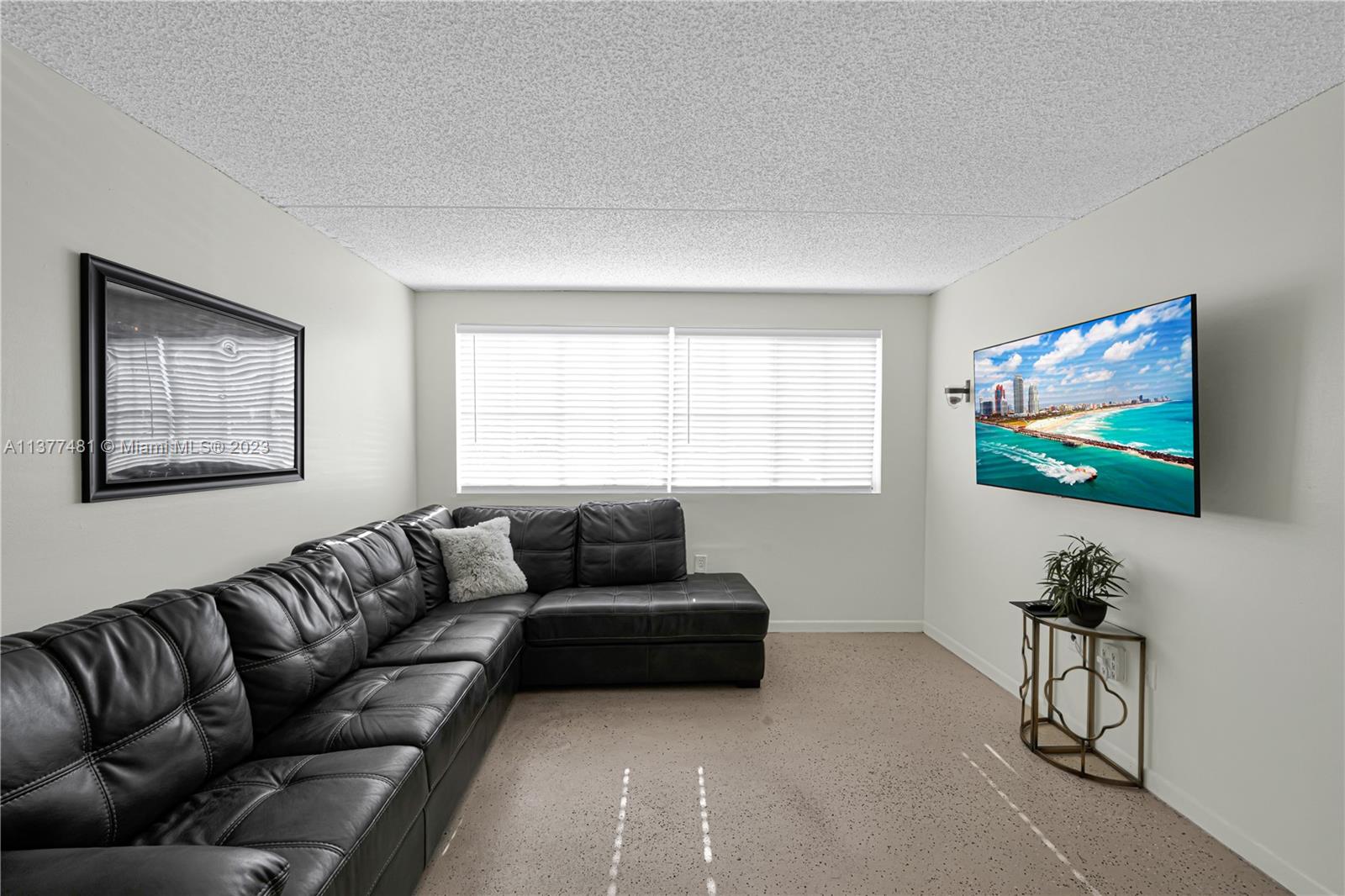 6195 NW 186th St Unit: 115