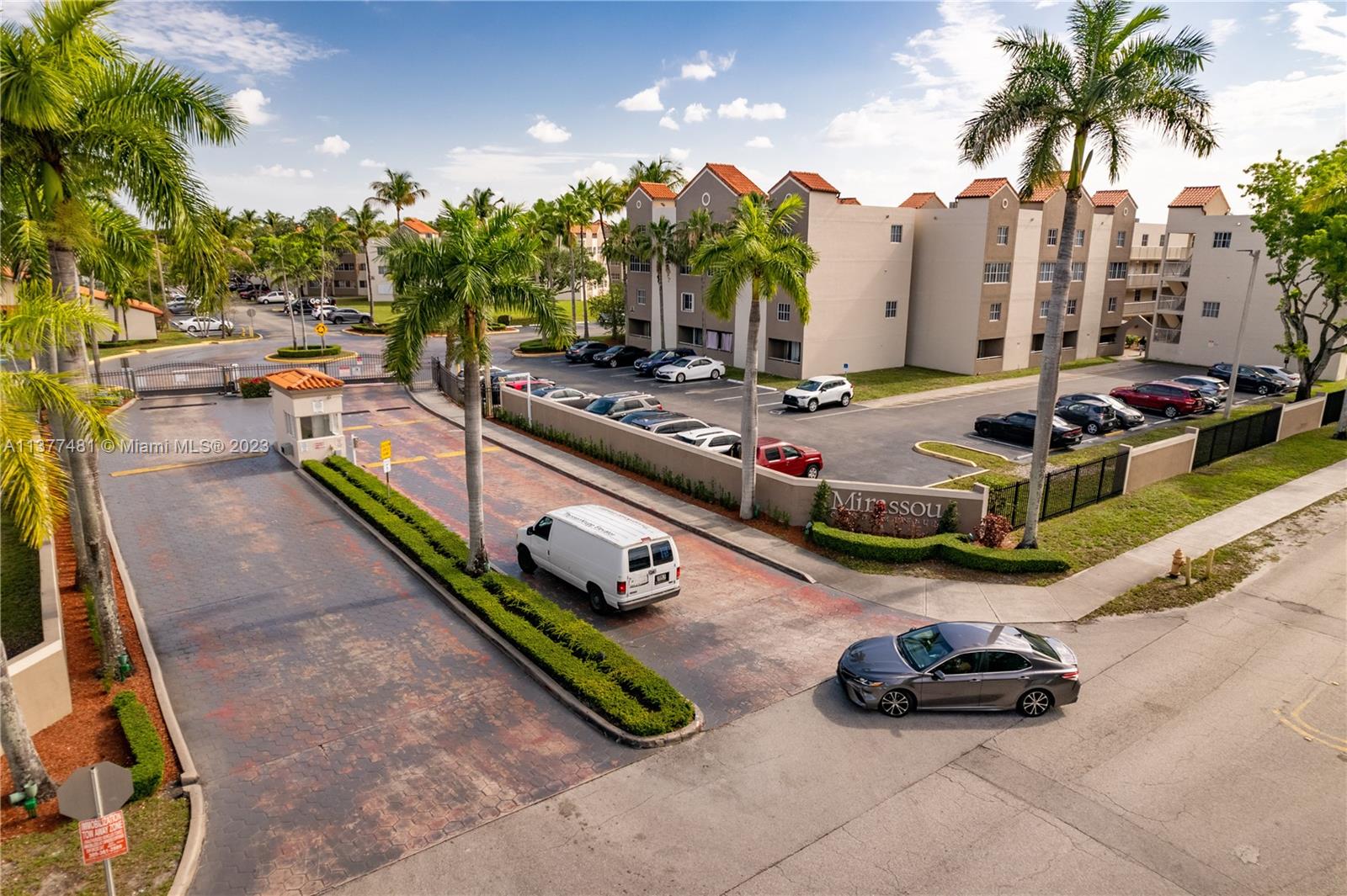 6195 NW 186th St Unit: 115