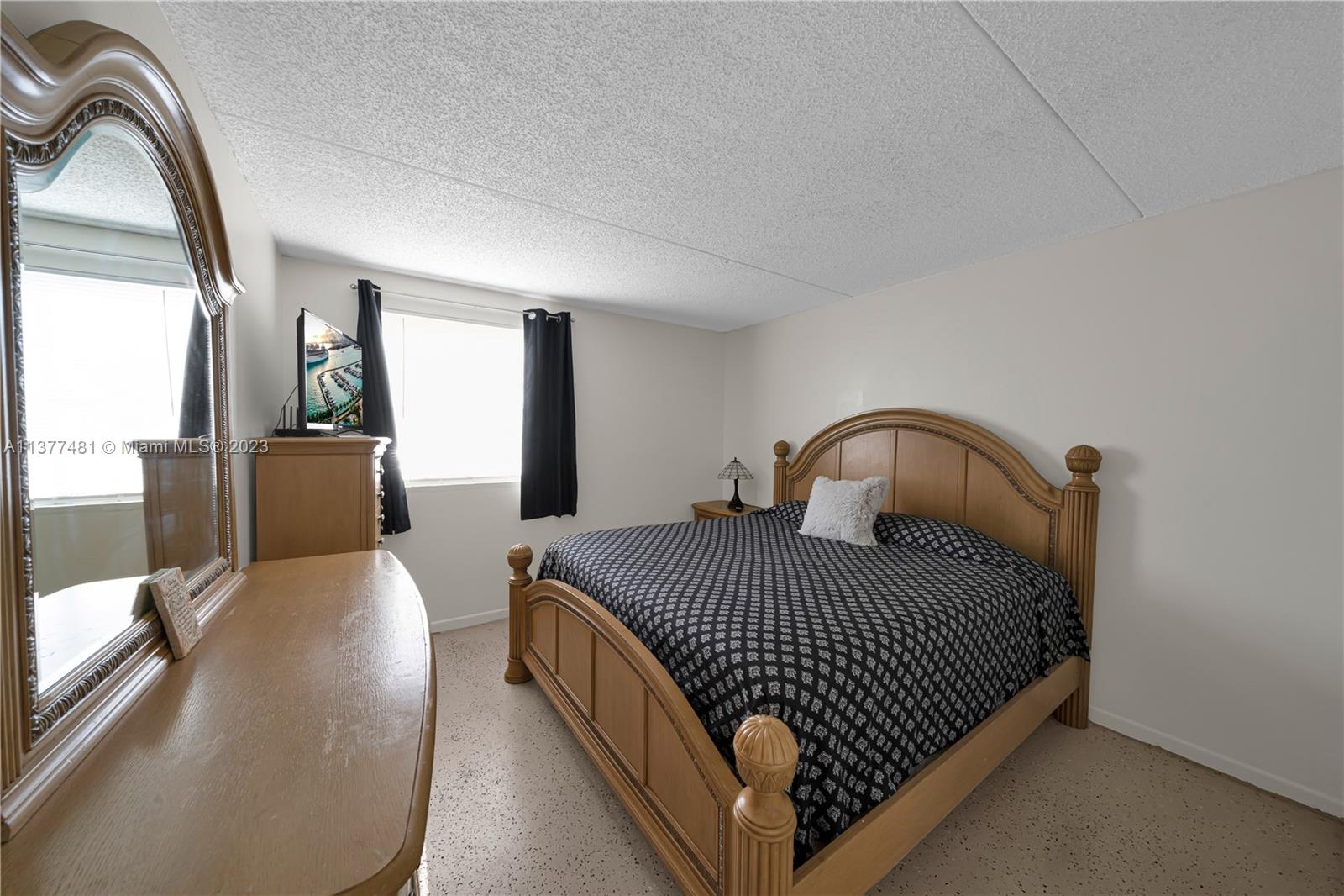 6195 NW 186th St Unit: 115