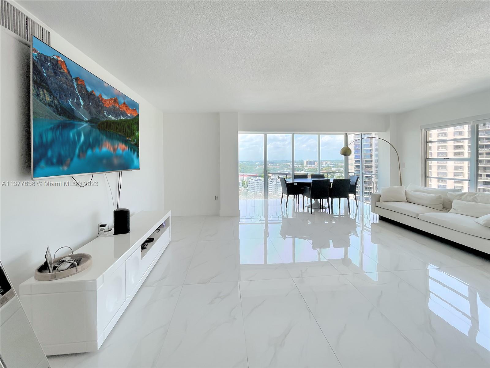 11111 Biscayne Blvd Unit: 18H