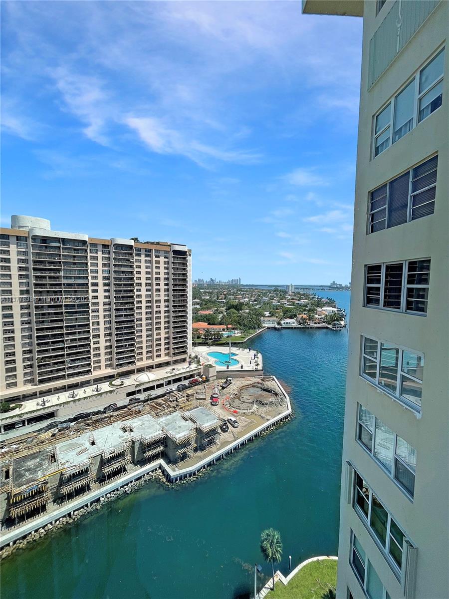 11111 Biscayne Blvd Unit: 18H