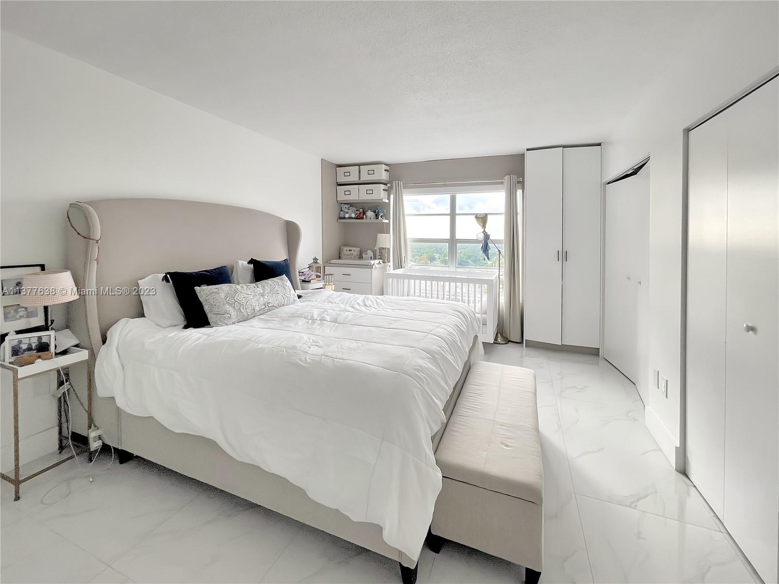 11111 Biscayne Blvd Unit: 18H