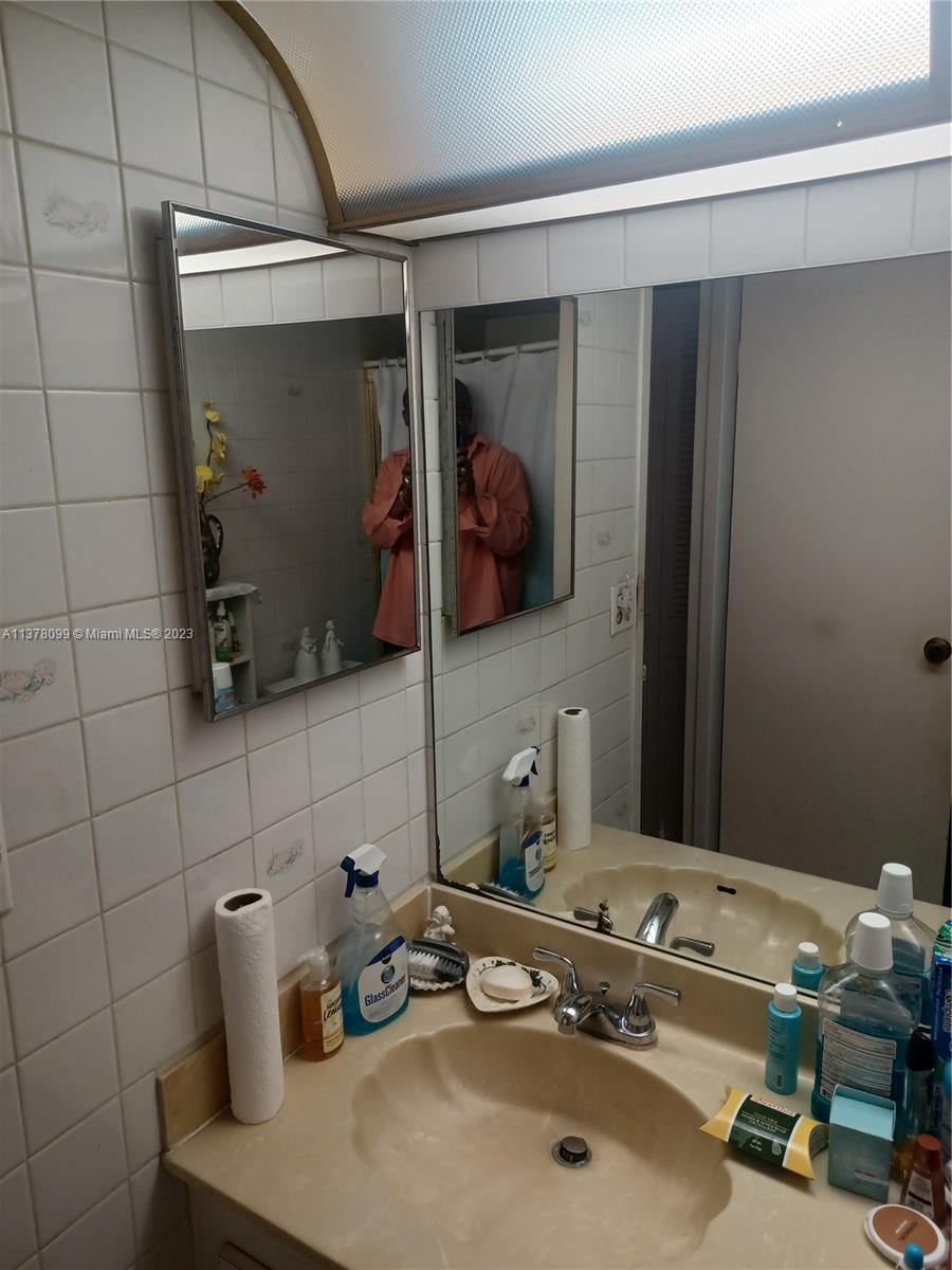 2999 NW 48th Ave Unit: 340
