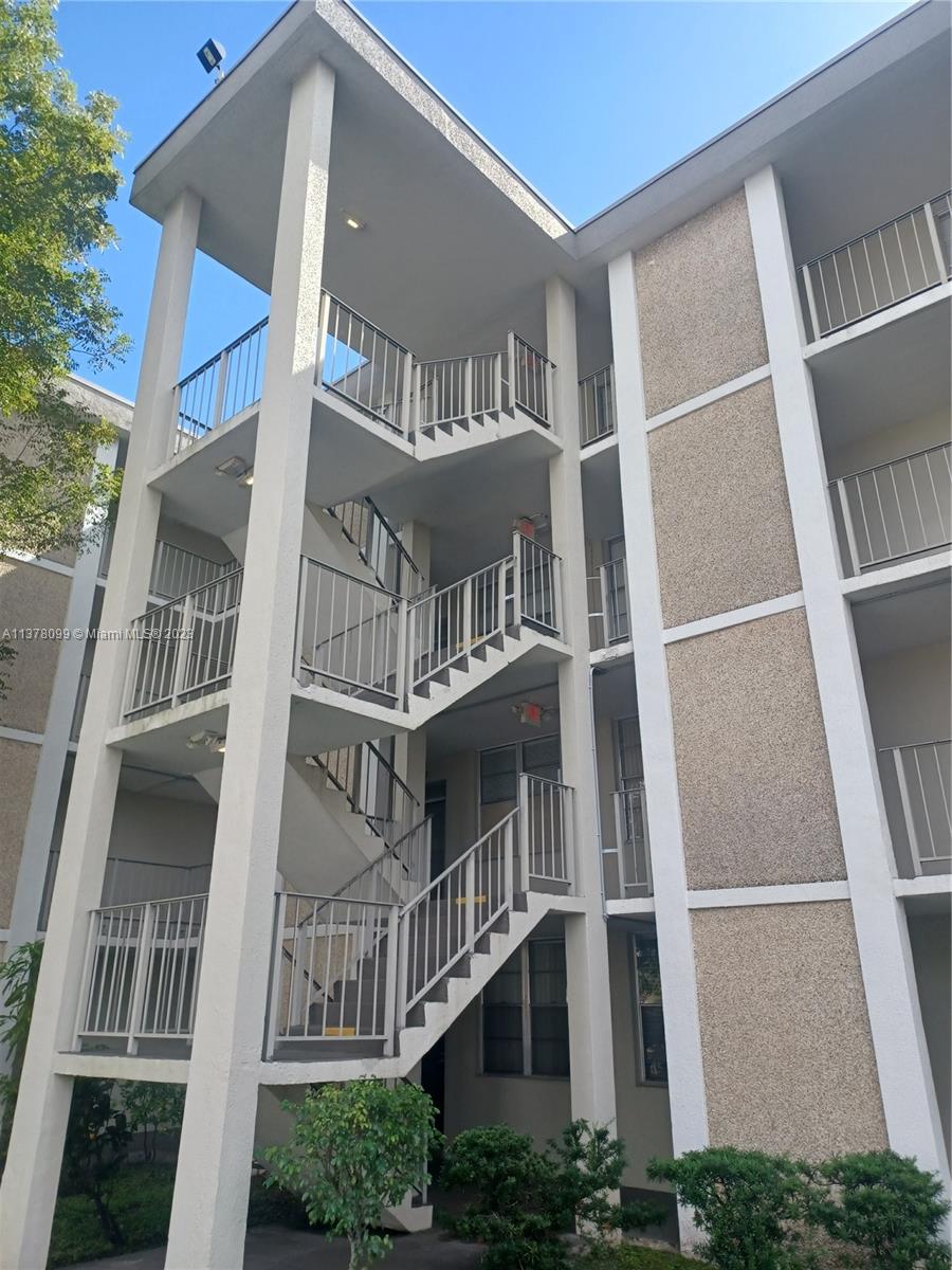 2999 NW 48th Ave Unit: 340