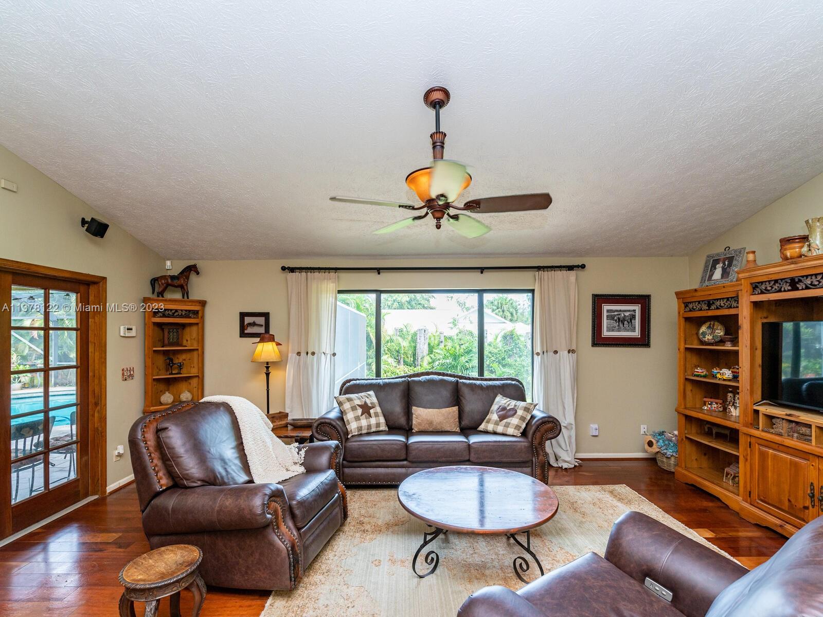 4050 SW 102nd Ave