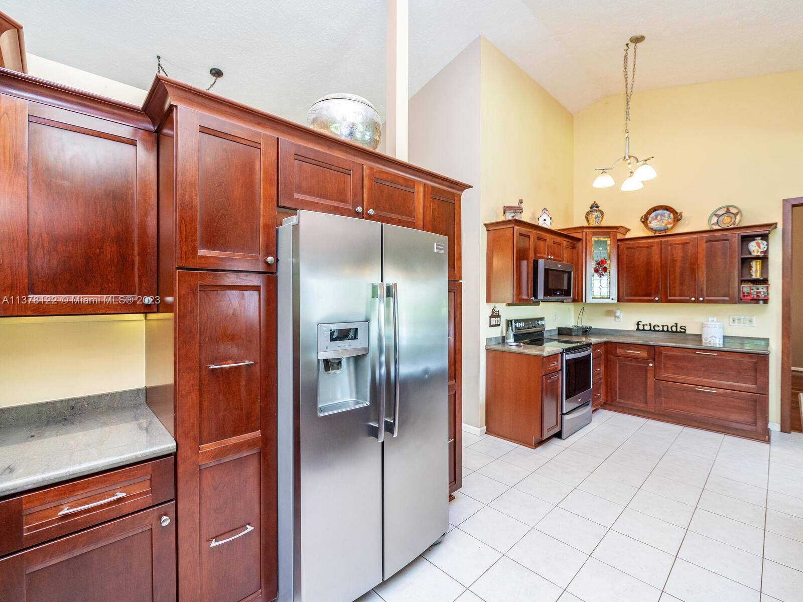 4050 SW 102nd Ave
